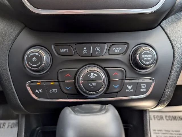 2021 Jeep Cherokee Trailhawk - Photo 24