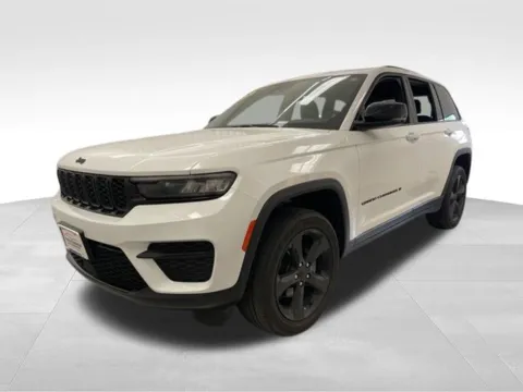 Another view of 2023 Jeep Grand Cherokee Altitude X for sale in Webster, NY at Auto Outlets of Webster