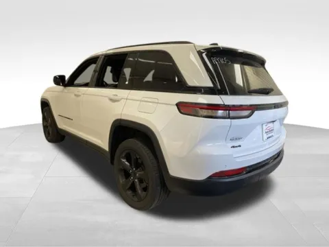 More photos of 2023 Jeep Grand Cherokee Altitude X at Auto Outlets of Webster, NY