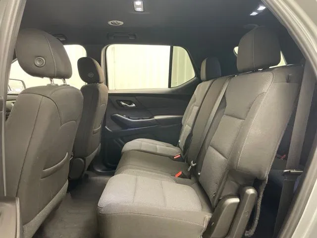 2023 Chevrolet Traverse 1LT - Photo 17