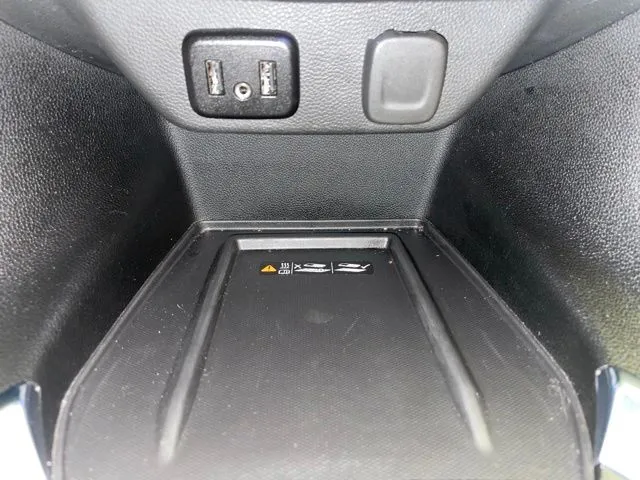 2023 Chevrolet Traverse 1LT - Photo 31