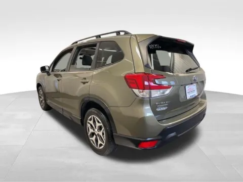 More photos of 2023 Subaru Forester Premium at Auto Outlets of Webster, NY