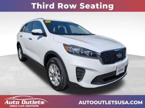 White 2019 Kia Sorento LX for sale in Webster, NY