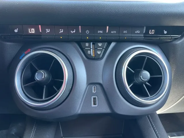 2022 Chevrolet Blazer 2LT - Photo 23