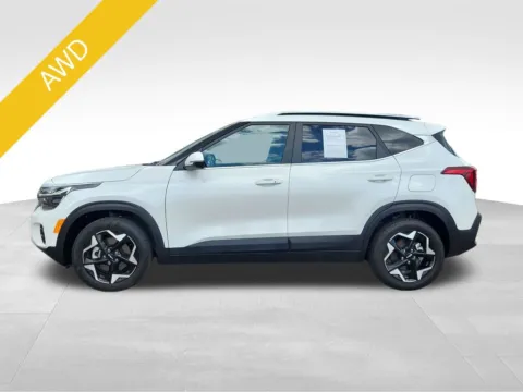 Photos of 2024 Kia Seltos EX for sale in Denver, CO at Emich Kia