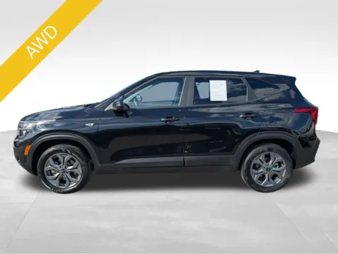 Photos of 2024 Kia Seltos LX for sale in Denver, CO at Emich Kia