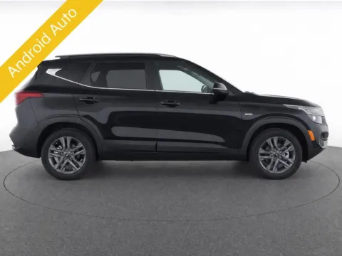 More photos of 2023 Kia Seltos S at Emich Kia, CO