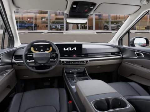More photos of 2027 Kia Carnival LXS at Emich Kia, CO