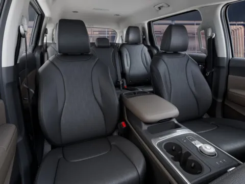 More photos of 2027 Kia Carnival Hybrid LXS at Emich Kia, CO