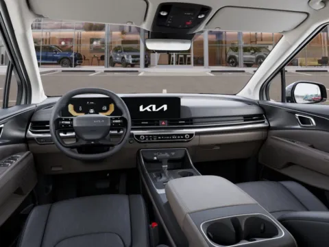 More photos of 2027 Kia Carnival LXS at Emich Kia, CO