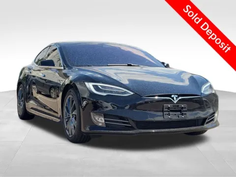More photos of 2021 Tesla Model S Long Range at Emich Kia, CO