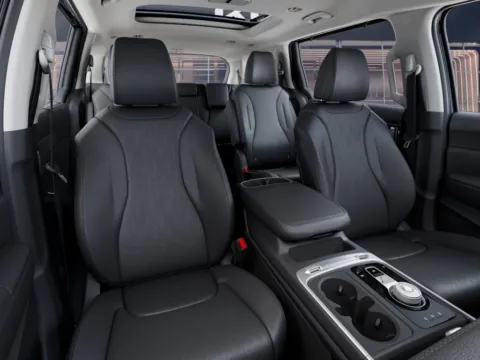 More photos of 2027 Kia Carnival Hybrid SX at Emich Kia, CO