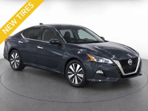 Photos of 2022 Nissan Altima 2.5 SV for sale in Denver, CO at Emich Kia