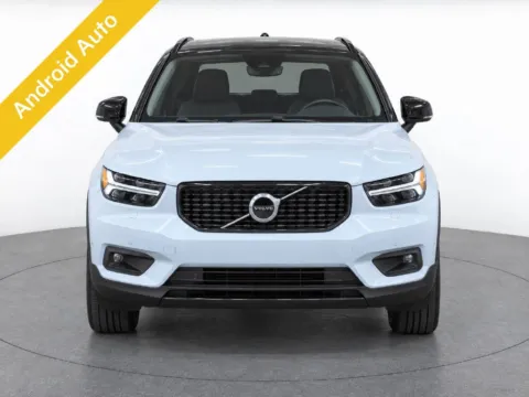 More photos of 2022 Volvo XC40 R-Design at Emich Kia, CO