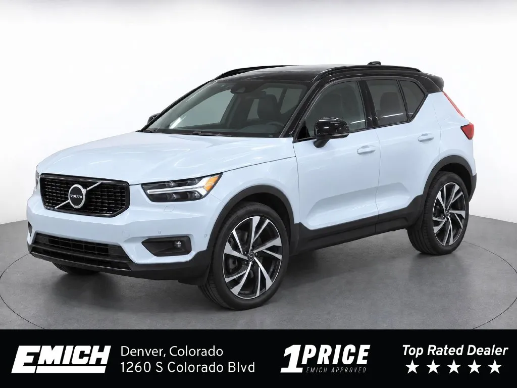 Silver 2022 Volvo XC40 R-Design for sale in Denver, CO