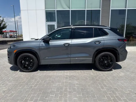 Photos of 2026 Volkswagen Tiguan 2.0T SE R-Line Black for sale in Denver, CO at Emich Volkswagen