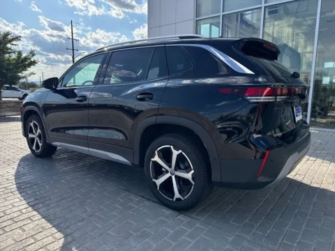 Another view of 2026 Volkswagen Tiguan 2.0T SE for sale in Denver, CO at Emich Volkswagen