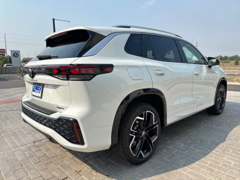 More photos of 2026 Volkswagen Tiguan 2.0T SEL R-Line Turbo at Emich Volkswagen, CO