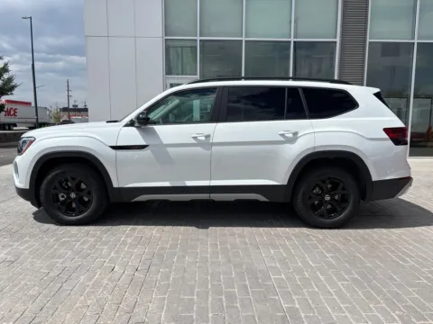 Photos of 2026 Volkswagen Atlas 2.0T Peak Edition for sale in Denver, CO at Emich Volkswagen