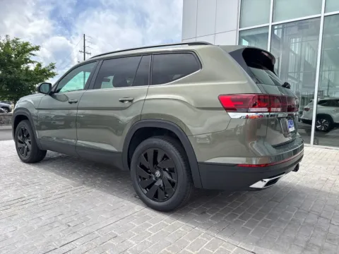 Another view of 2026 Volkswagen Atlas 2.0T SE w/Technology for sale in Denver, CO at Emich Volkswagen