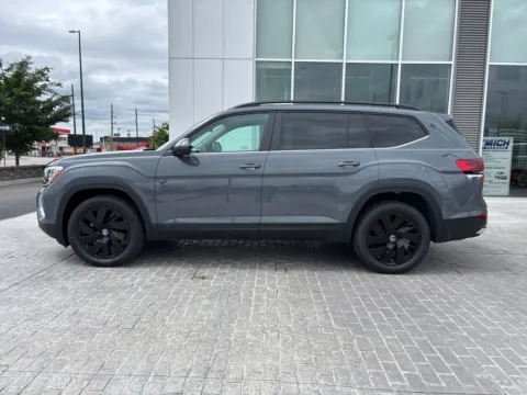 Photos of 2026 Volkswagen Atlas 2.0T SE w/Technology for sale in Denver, CO at Emich Volkswagen