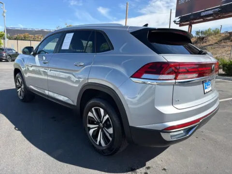 More photos of 2026 Volkswagen Atlas Cross Sport 2.0T SE at Emich Volkswagen, CO