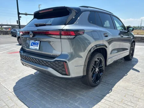 More photos of 2026 Volkswagen Tiguan 2.0T SE R-Line Black at Emich Volkswagen, CO