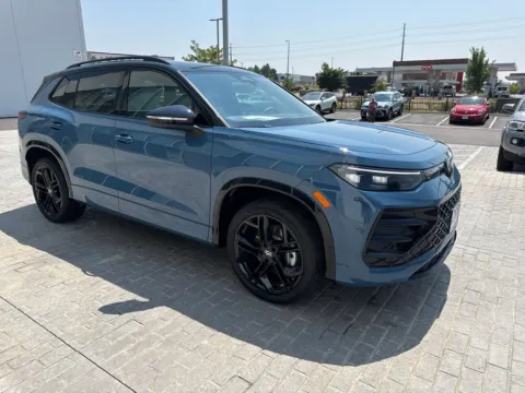 More photos of 2026 Volkswagen Tiguan 2.0T SE R-Line Black at Emich Volkswagen, CO