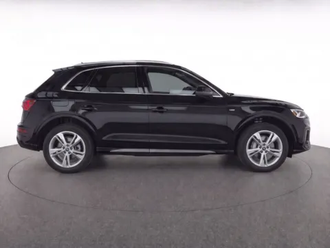 More photos of 2023 Audi Q3 Premium Plus at Emich Volkswagen, CO