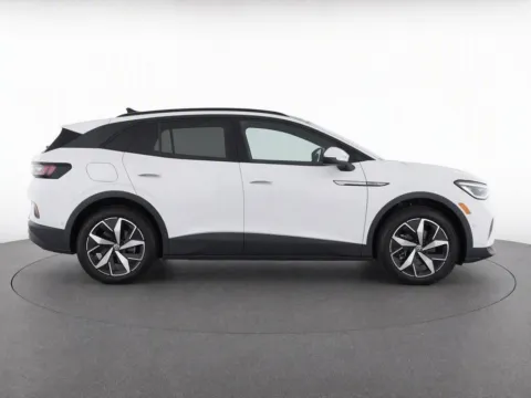 More photos of 2023 Volkswagen ID.4 Pro S at Emich Volkswagen, CO