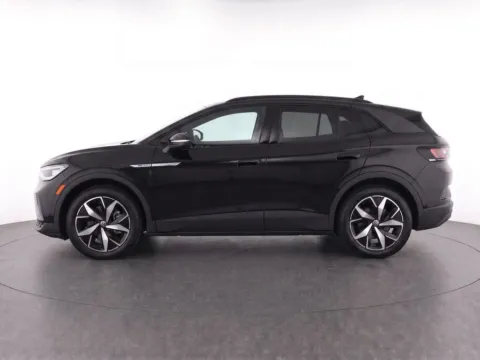 More photos of 2023 Volkswagen ID.4 Pro S at Emich Volkswagen, CO