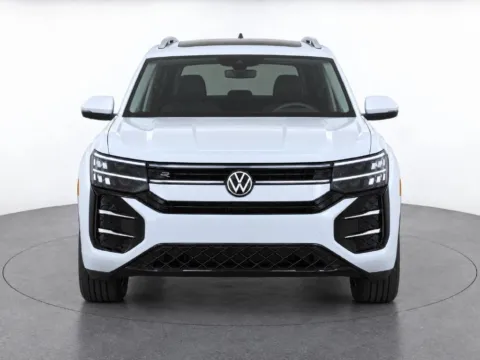 More photos of 2027 Volkswagen Atlas SEL at Emich Volkswagen, CO