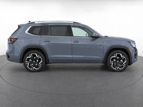 More photos of 2027 Volkswagen Atlas SEL Premium R-Line at Emich Volkswagen, CO