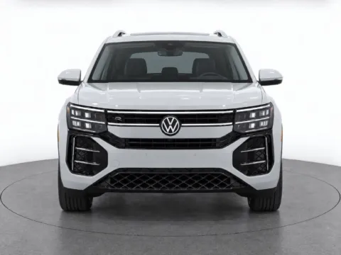 More photos of 2027 Volkswagen Atlas SEL Premium R-Line at Emich Volkswagen, CO
