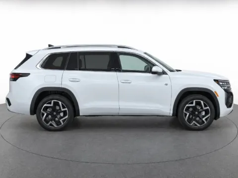 More photos of 2027 Volkswagen Atlas SEL at Emich Volkswagen, CO