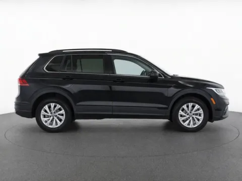 More photos of 2019 Volkswagen Tiguan 2.0T SE at Emich Volkswagen, CO
