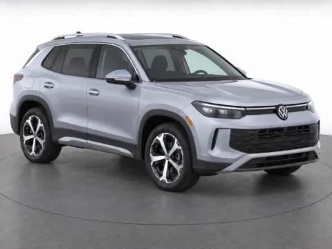 Photos of 2026 Volkswagen Tiguan 2.0T SE for sale in Denver, CO at Emich Volkswagen