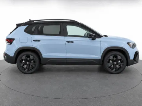 More photos of 2027 Volkswagen Taos 1.5T SE Black at Emich Volkswagen, CO