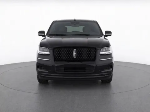 More photos of 2023 Lincoln Navigator Reserve at Emich Volkswagen, CO
