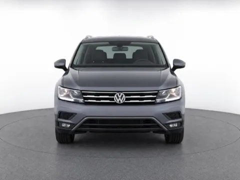 More photos of 2018 Volkswagen Tiguan 2.0T SEL at Emich Volkswagen, CO