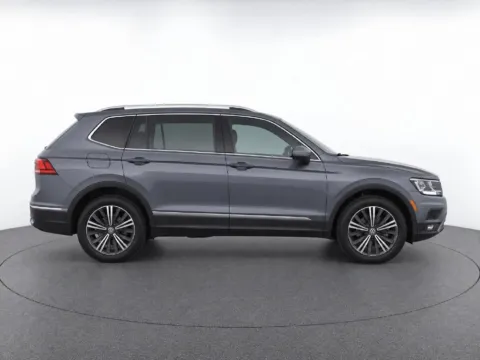 More photos of 2018 Volkswagen Tiguan 2.0T SEL at Emich Volkswagen, CO