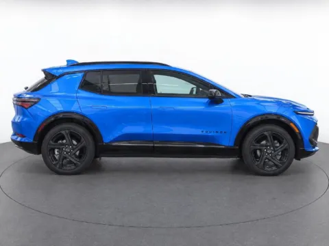 More photos of 2024 Chevrolet Equinox EV RS at Emich Volkswagen, CO