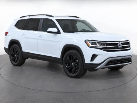 Another view of 2023 Volkswagen Atlas 3.6L V6 SE w/Technology for sale in Denver, CO at Emich Volkswagen