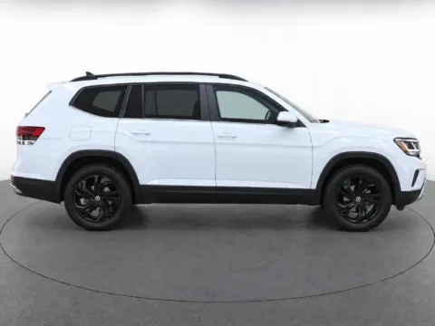 More photos of 2023 Volkswagen Atlas 3.6L V6 SE w/Technology at Emich Volkswagen, CO