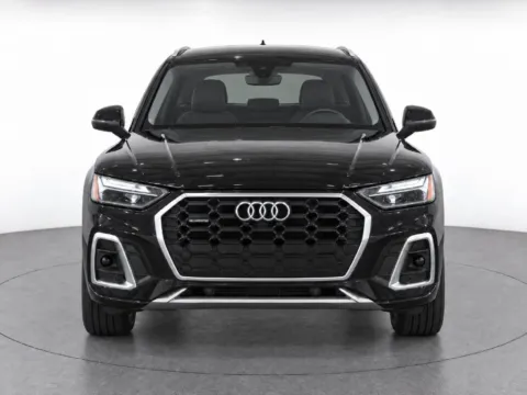 More photos of 2025 Audi Q5 e 55 Premium Plus at Emich Volkswagen, CO