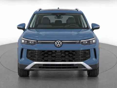 More photos of 2027 Volkswagen Tiguan SE at Emich Volkswagen, CO