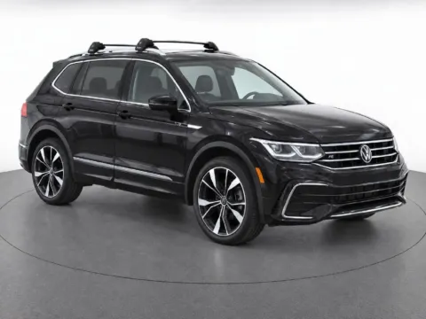 Another view of 2023 Volkswagen Tiguan 2.0T SEL R-Line for sale in Denver, CO at Emich Volkswagen