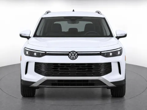 More photos of 2027 Volkswagen Tiguan SE at Emich Volkswagen, CO