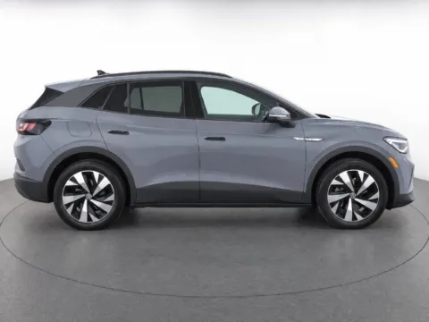 More photos of 2023 Volkswagen ID.4 Pro at Emich Volkswagen, CO