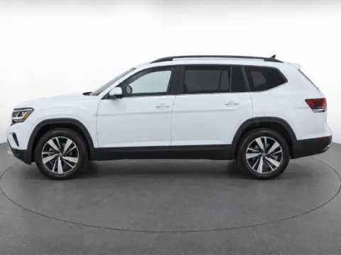More photos of 2023 Volkswagen Atlas 2.0T SE at Emich Volkswagen, CO
